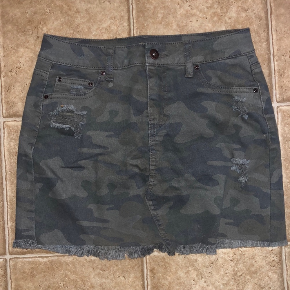 Camo skirt